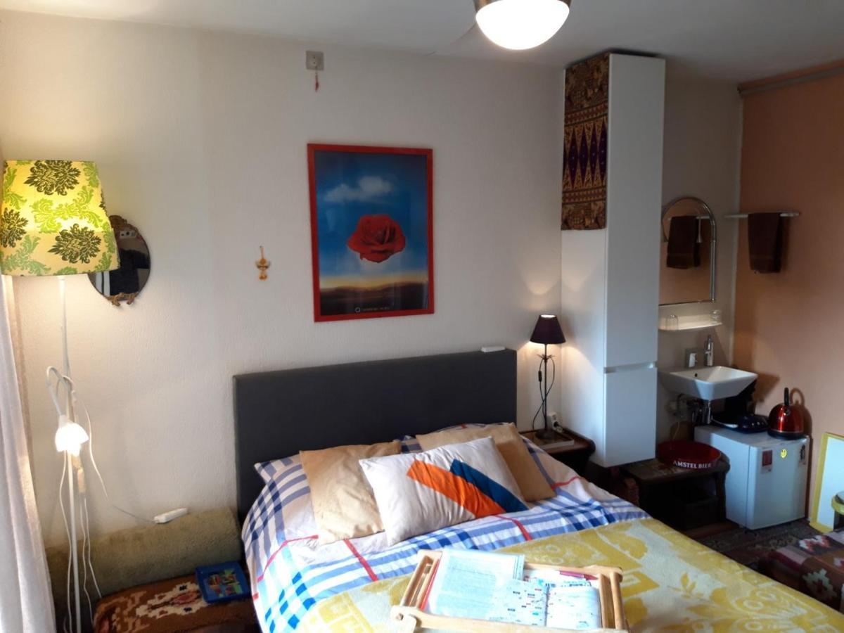 Homey Budget Bedroom Amszterdam Kültér fotó